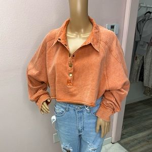 Cropped long sleeves